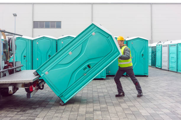 Portable Toilet Options We Offer in Mounds, OK